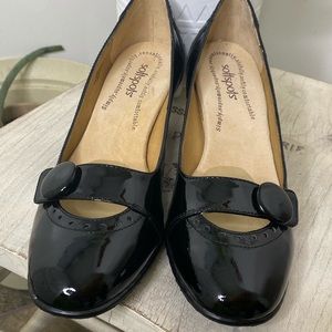 Soft spots black patent leather small heel, 8.5